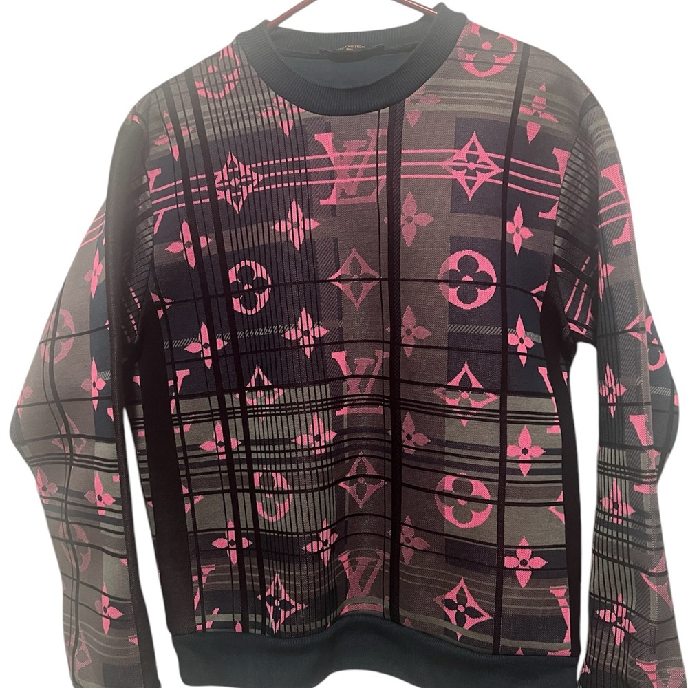 Louis Vuitton Men's Pink and Black Sweater